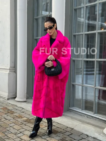 Шуба из меха норки в стиле Oversize - цвет фуксия - фото 4