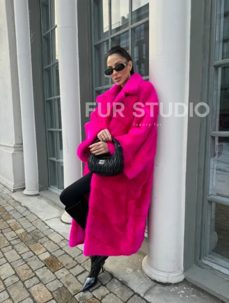 Шуба из меха норки в стиле Oversize - цвет фуксия - фото 6