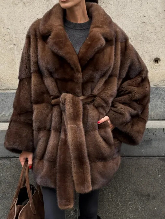 Полушубок из меха норки Brown Velvet, английский воротник фасон - летучая мышь - фото 1