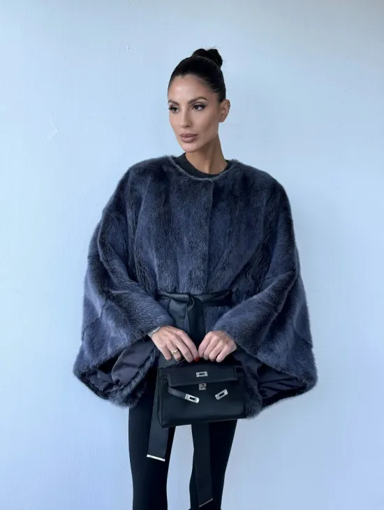 Женское меховое манто - шуба из норки с круглым вырезом, модель  «Летучая мышь» - фото 9