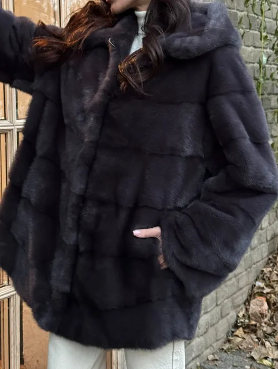 Норковый женский полушубок с капюшоном в графитом цвете - фото 1