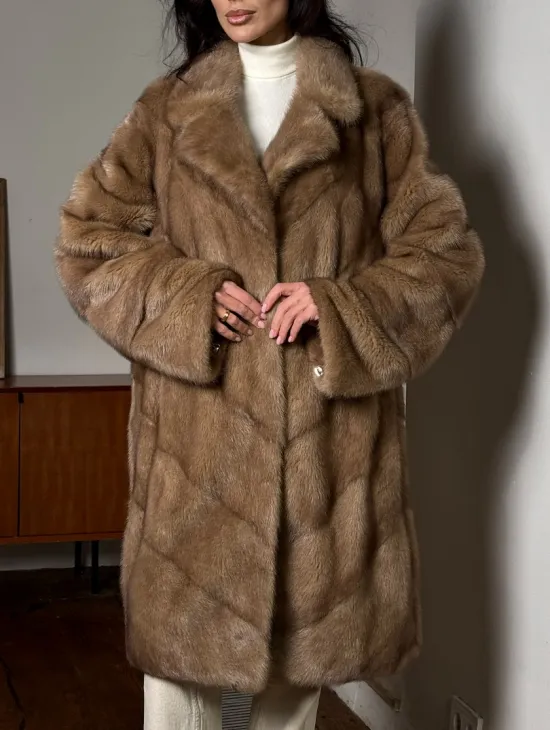 Норковое женское пальто из меха аукционной норки английский воротник - фото 2
