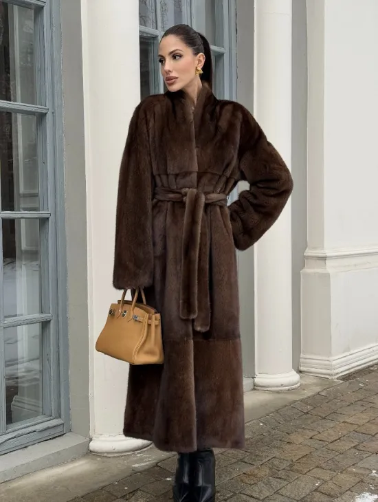 Цельнокроенная норковая шуба из североамериканской норки соболиного оттенка - фото 8