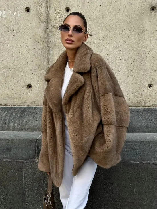 Норковый полушубок в пастельном оттенке - фото 5