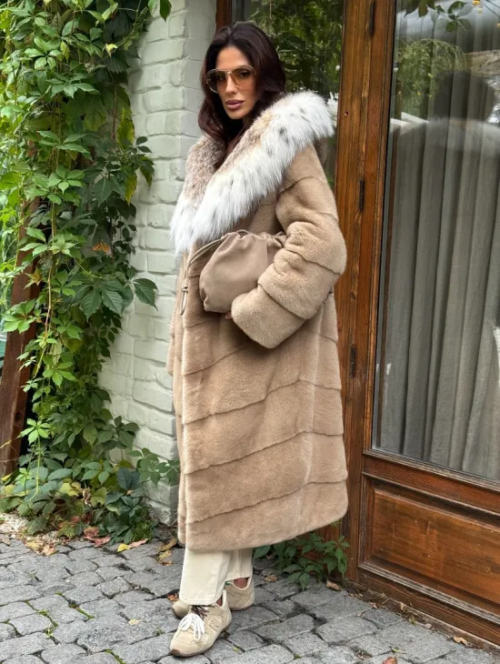Бежевая норковая шуба с капюшоном рысь - фото 8