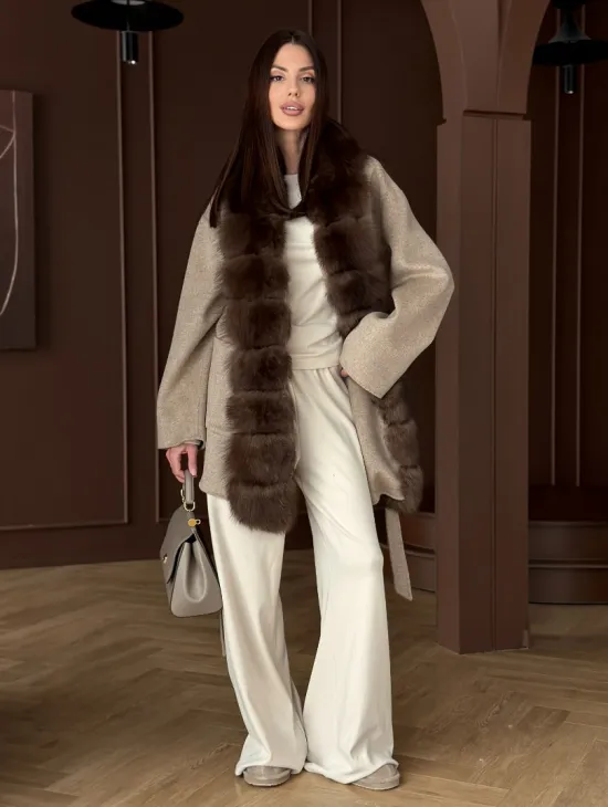 Пальто с отделкой из меха песца - фото 5