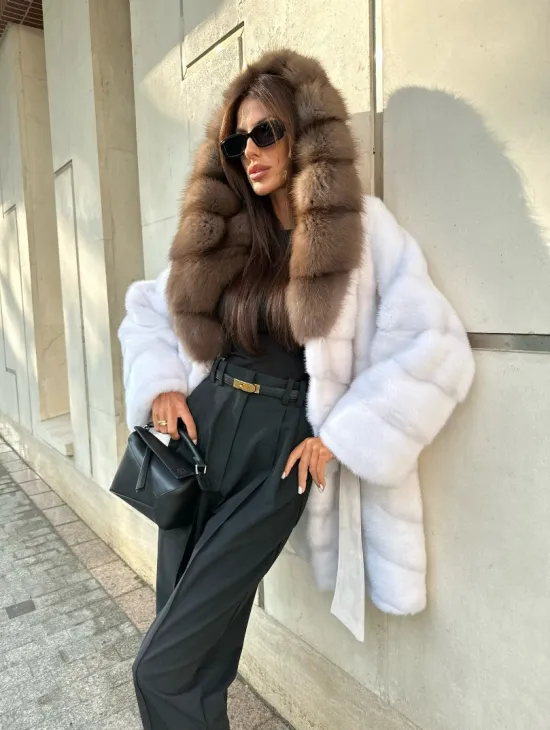 Шуба норковая с капюшоном из меха куницы - цвет жемчуг - фото 3