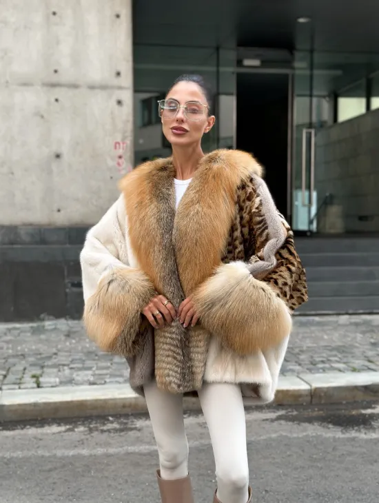 Комбинированная шуба из меха норки и альпийской лисы - фото 0